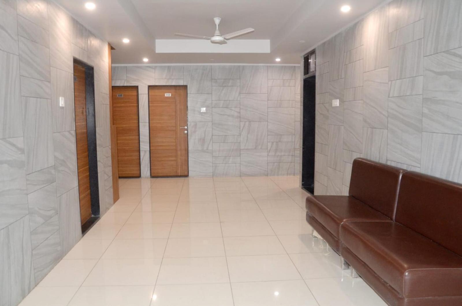 Hotel Sahyog Padra  Bagian luar foto