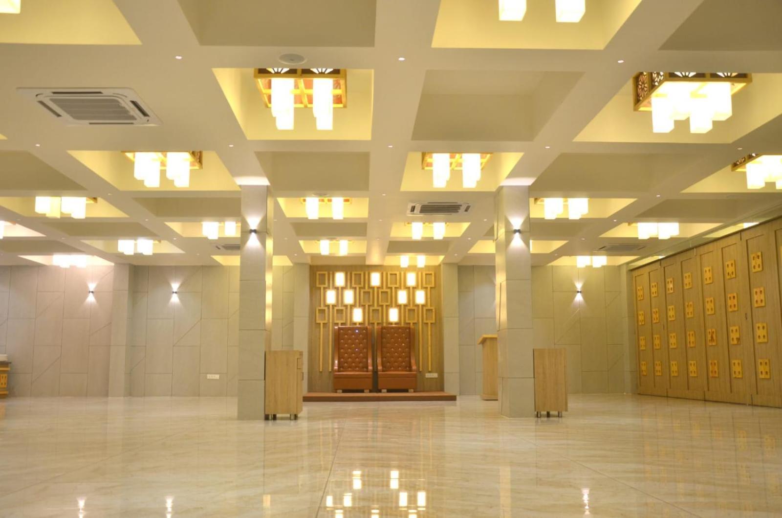 Hotel Sahyog Padra  Bagian luar foto